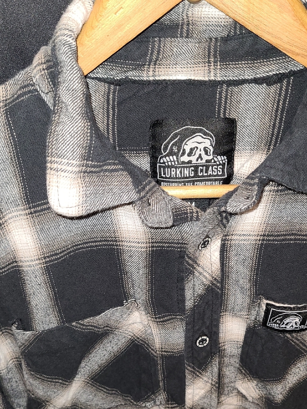 Lurking Class Plaid Flannel Hoodie Button Front Size M Black Street Grunge Skate - Picture 3 of 12